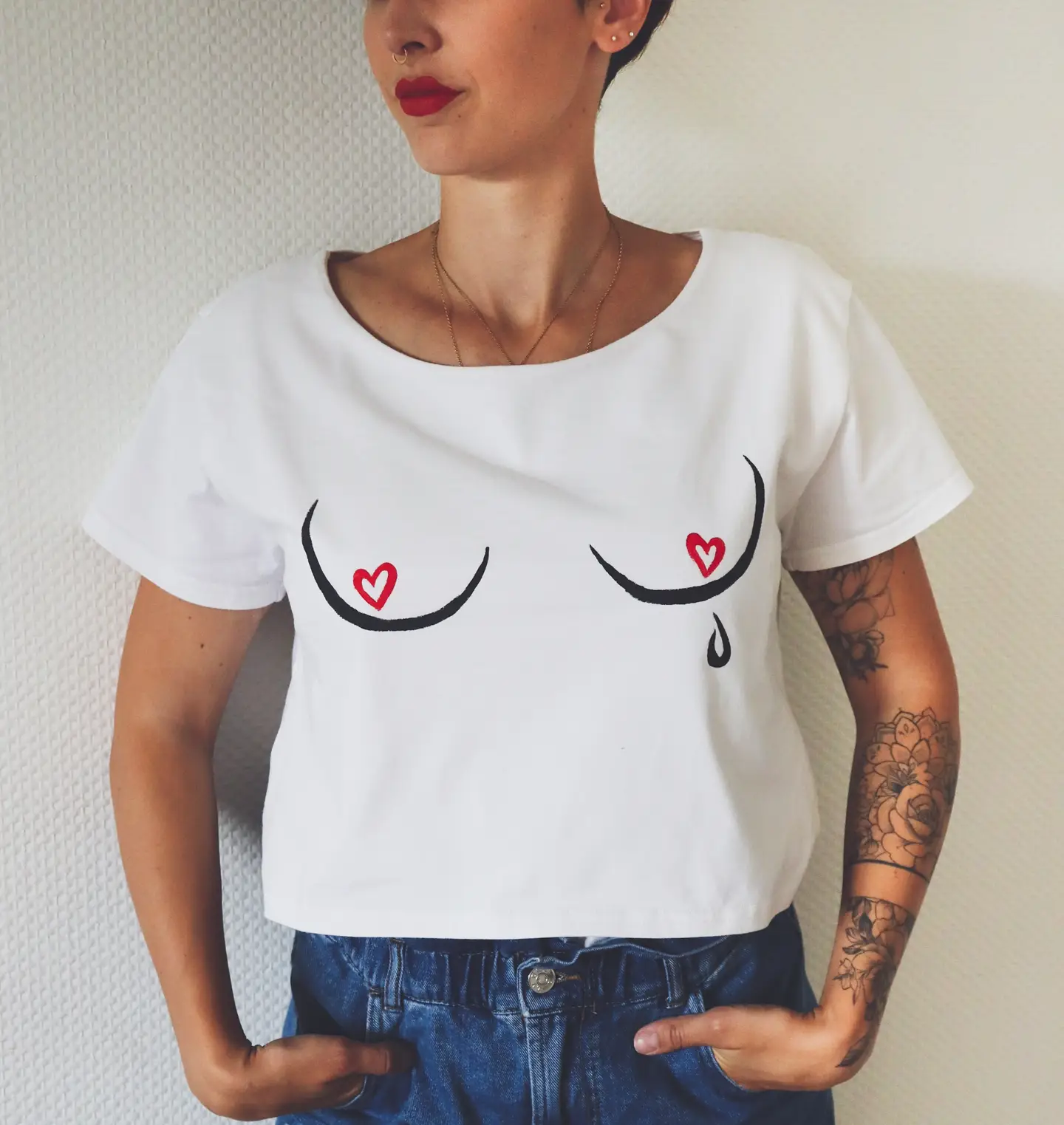Tee shirt femme illustré avec des seins et des coeurs tee shirt d'allaitement par tziganette